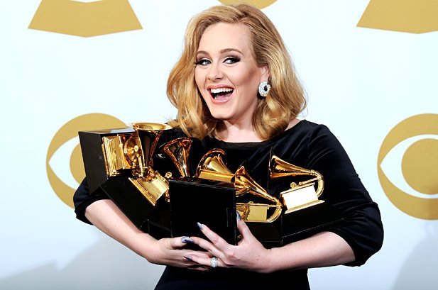 Adele reina Billboard por 23 semanas